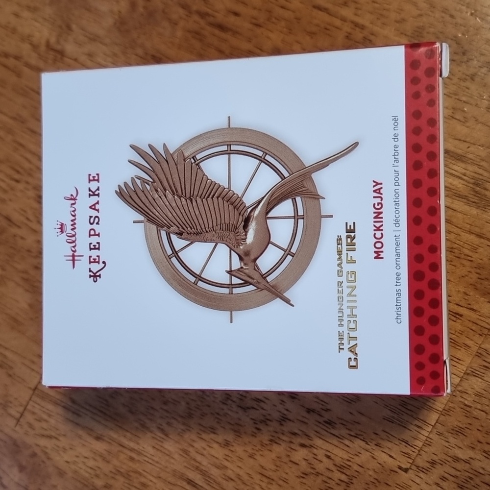 🆕️ Hallmark Keepsake Gold Mockingjay Christmas Tree Ornament